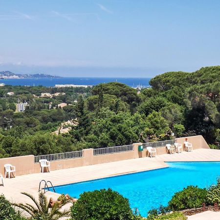 Maison Charmante A Cogolin Avec Vue Sur La Mer Et Piscine Exteriör bild