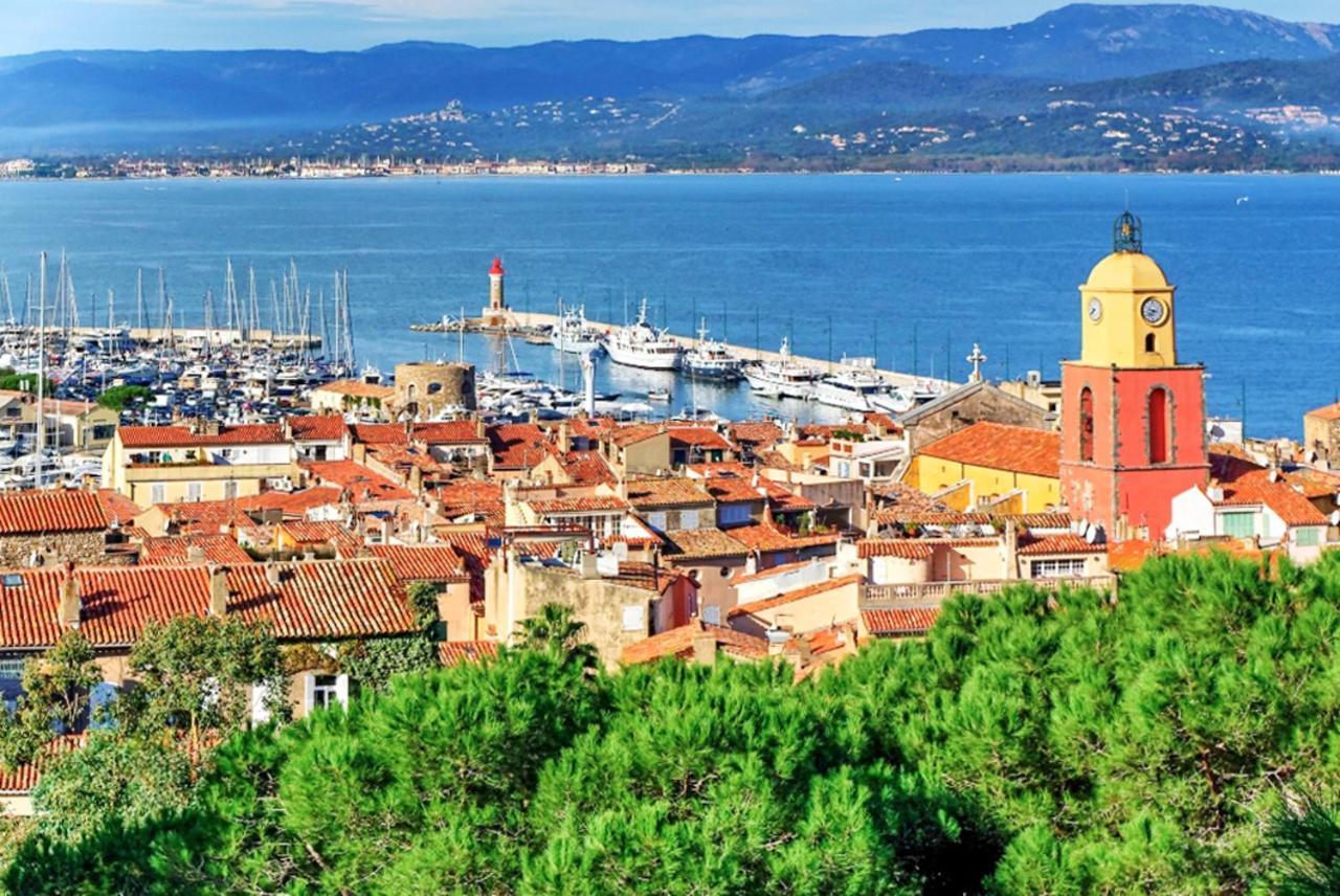 Maison Charmante A Cogolin Avec Vue Sur La Mer Et Piscine Exteriör bild